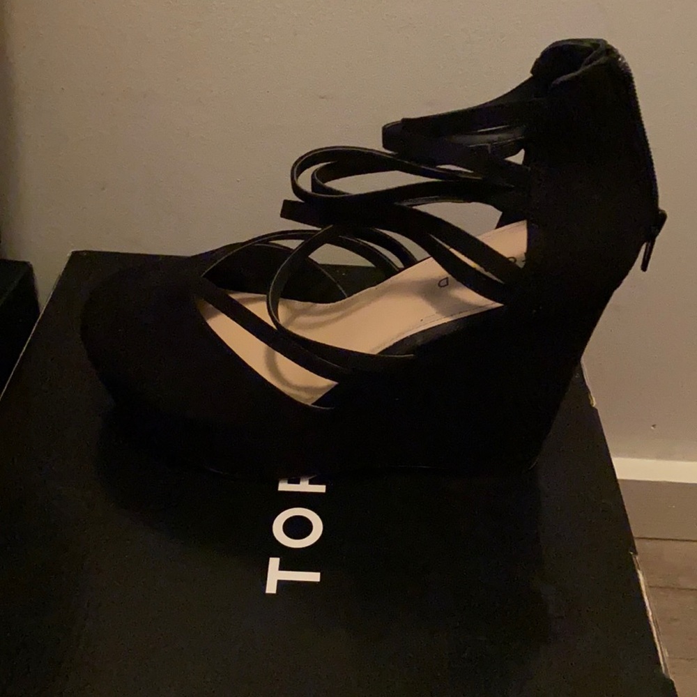 Hugh wedges